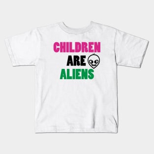 Children are aliens Kids T-Shirt